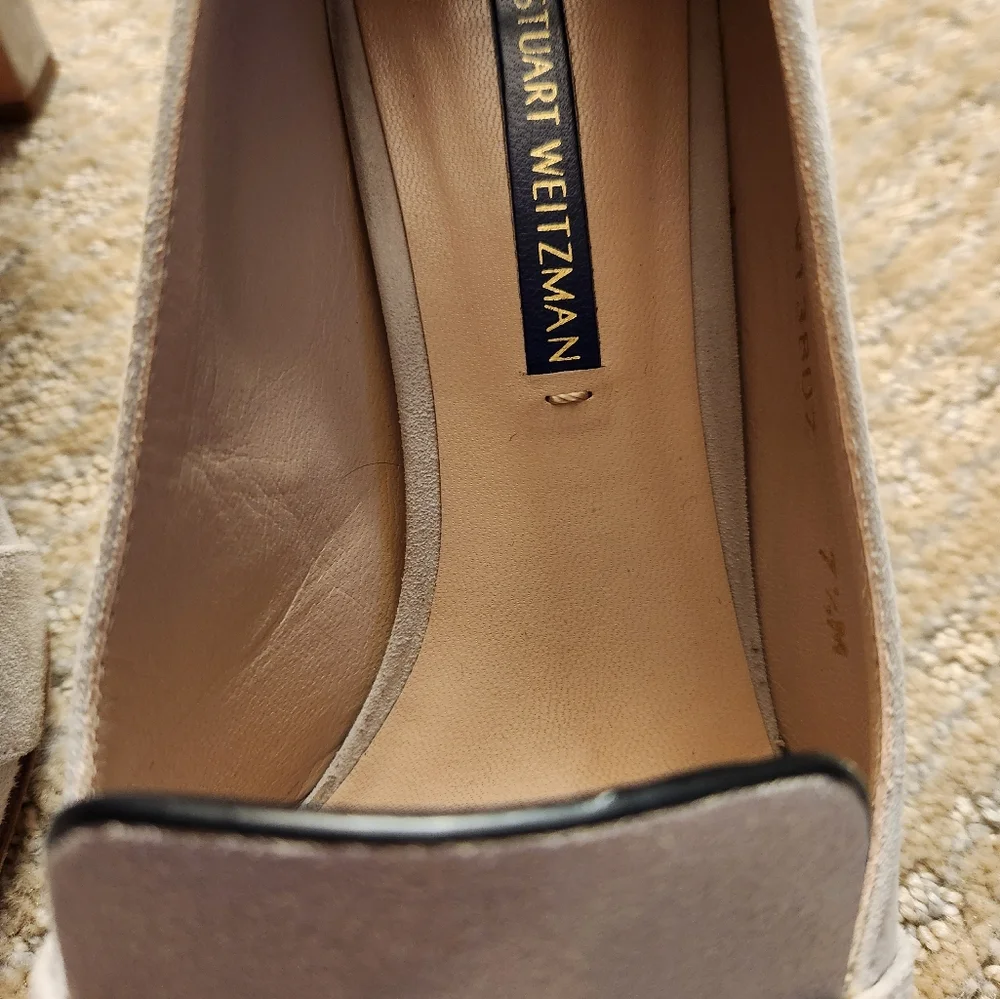 Stuart Weitzman - Picture 2 of 9
